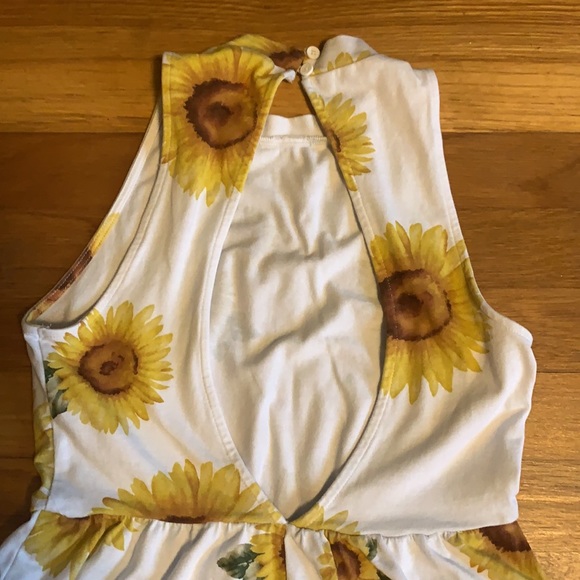 Forever 21 Romper - Picture 3 of 5